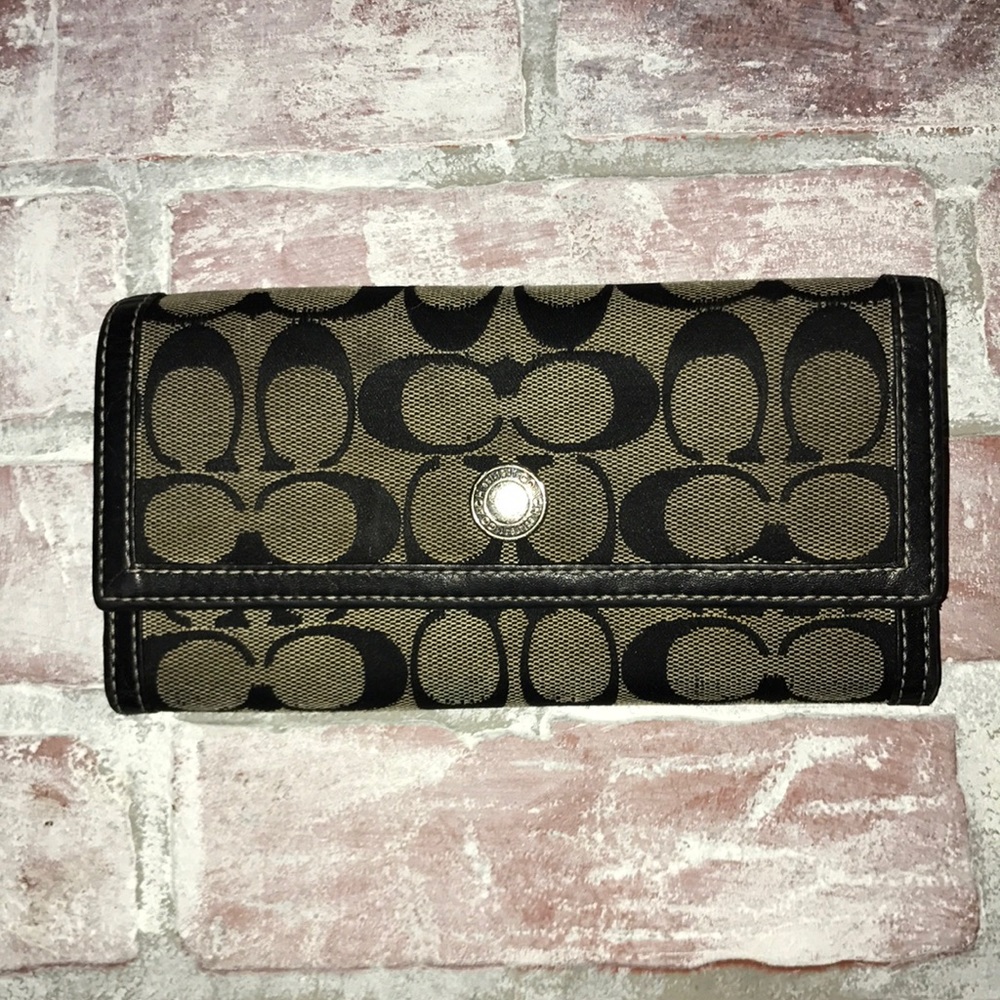 Coach wallet